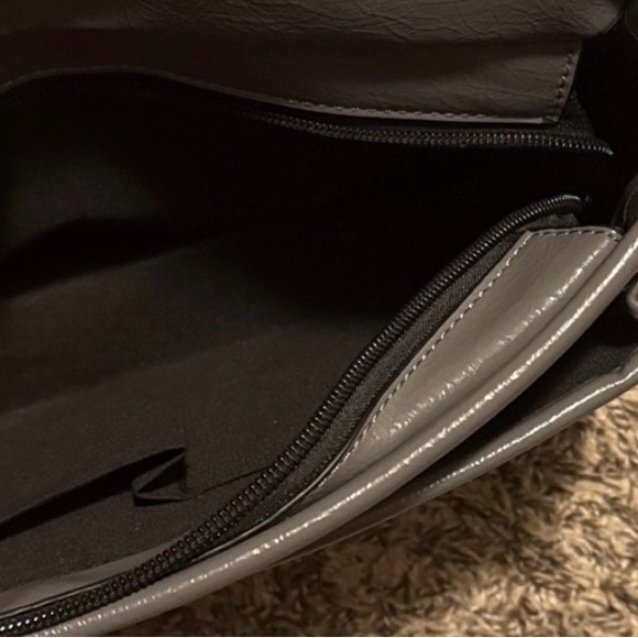 Gray Quilted Leather Shoulder Bag - Picture 5 of 7